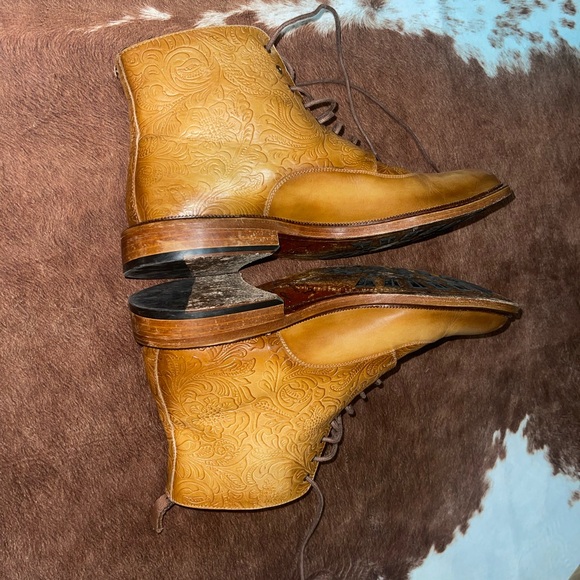 Men’s TAFT Paris Boot in Honey Floral - Picture 7 of 11